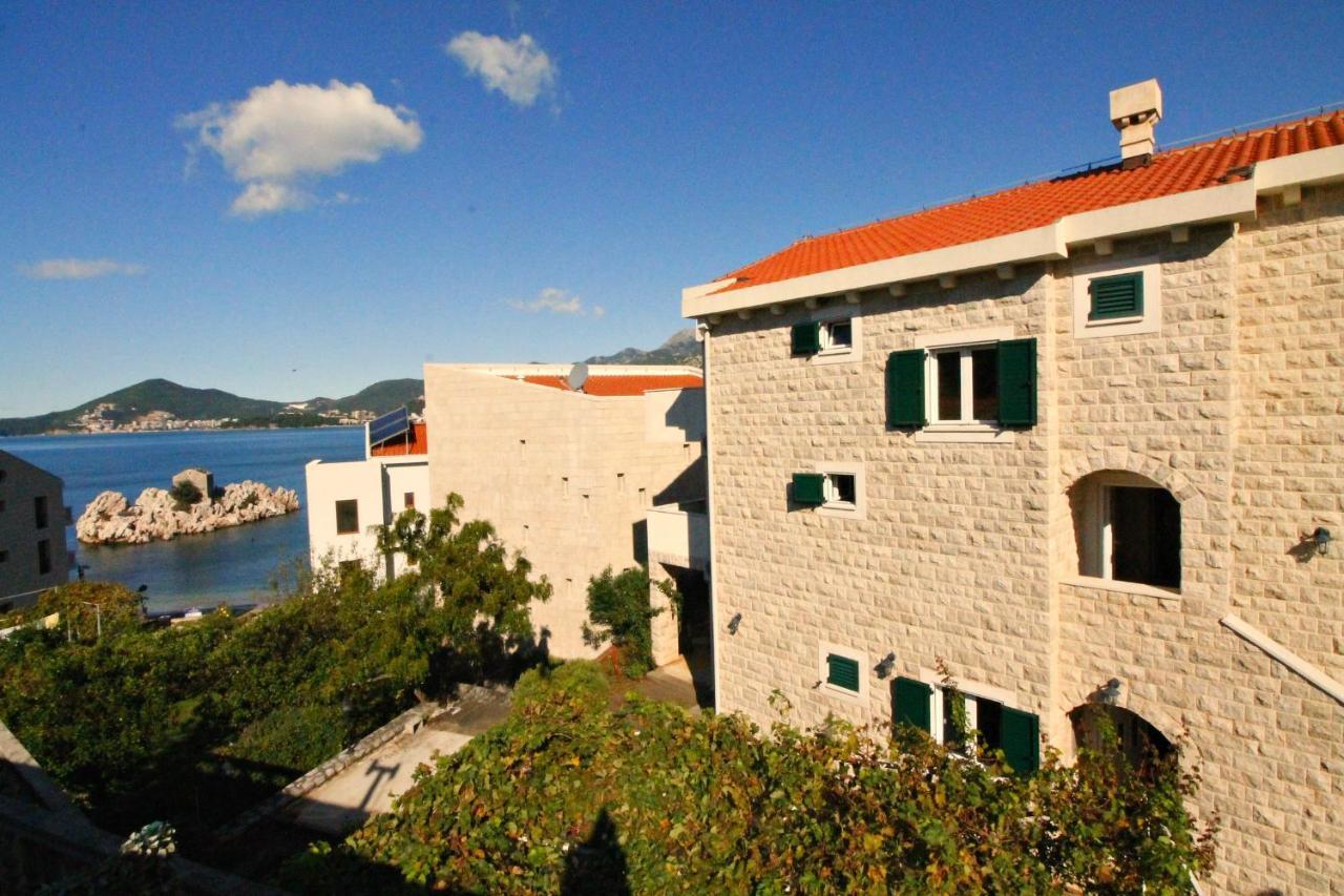 Guest House Villa Pastrovka Sveti Stefan Luaran gambar
