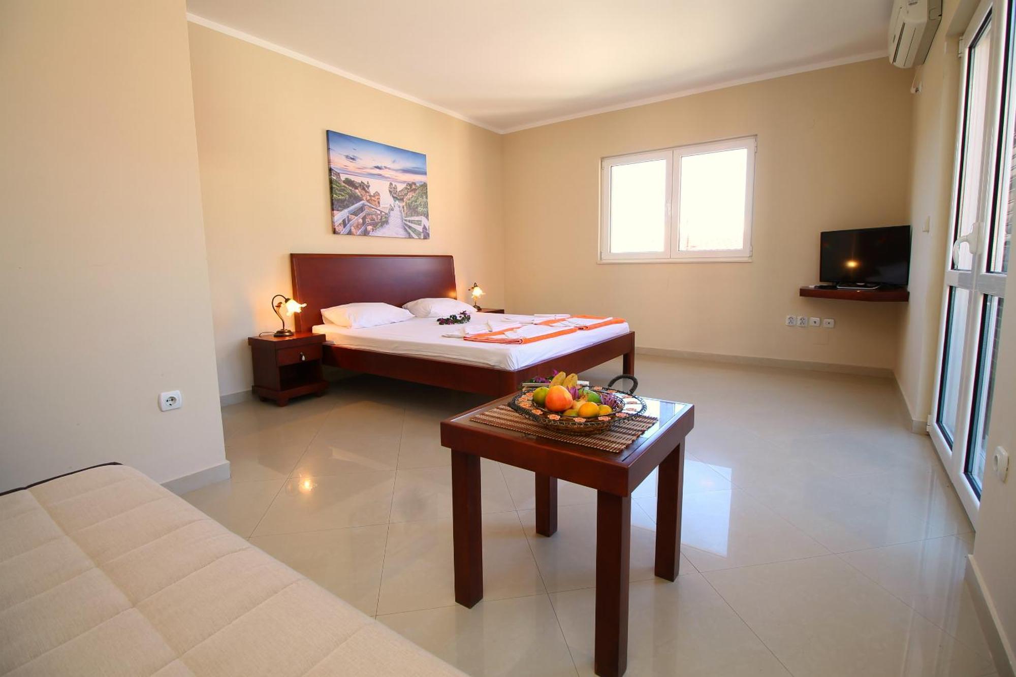 Guest House Villa Pastrovka Sveti Stefan Luaran gambar