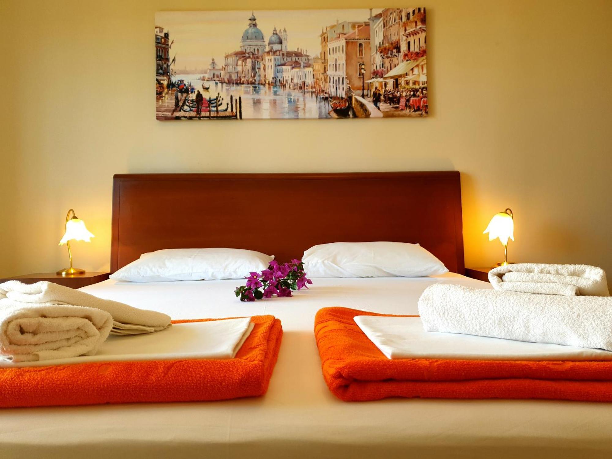 Guest House Villa Pastrovka Sveti Stefan Luaran gambar