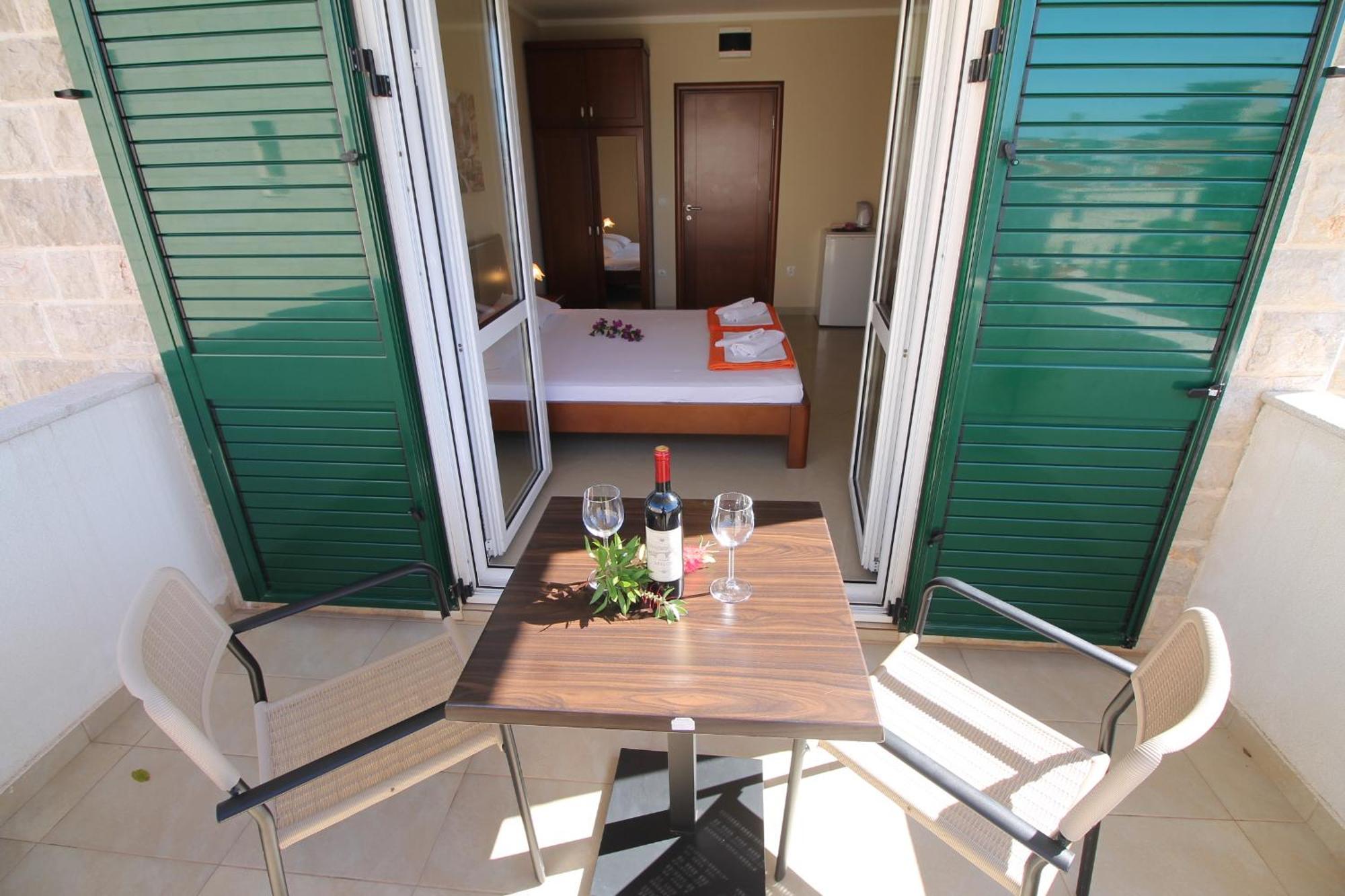 Guest House Villa Pastrovka Sveti Stefan Luaran gambar